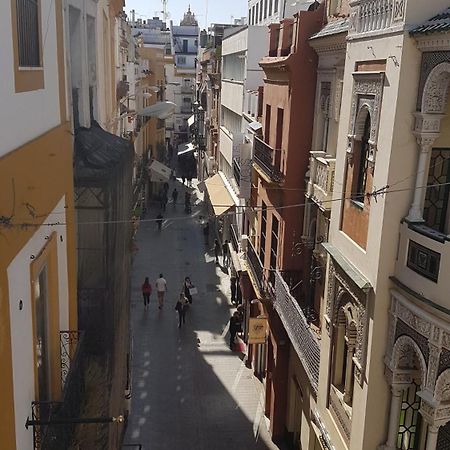 Las Llaves Del Salvador Seville Exterior photo